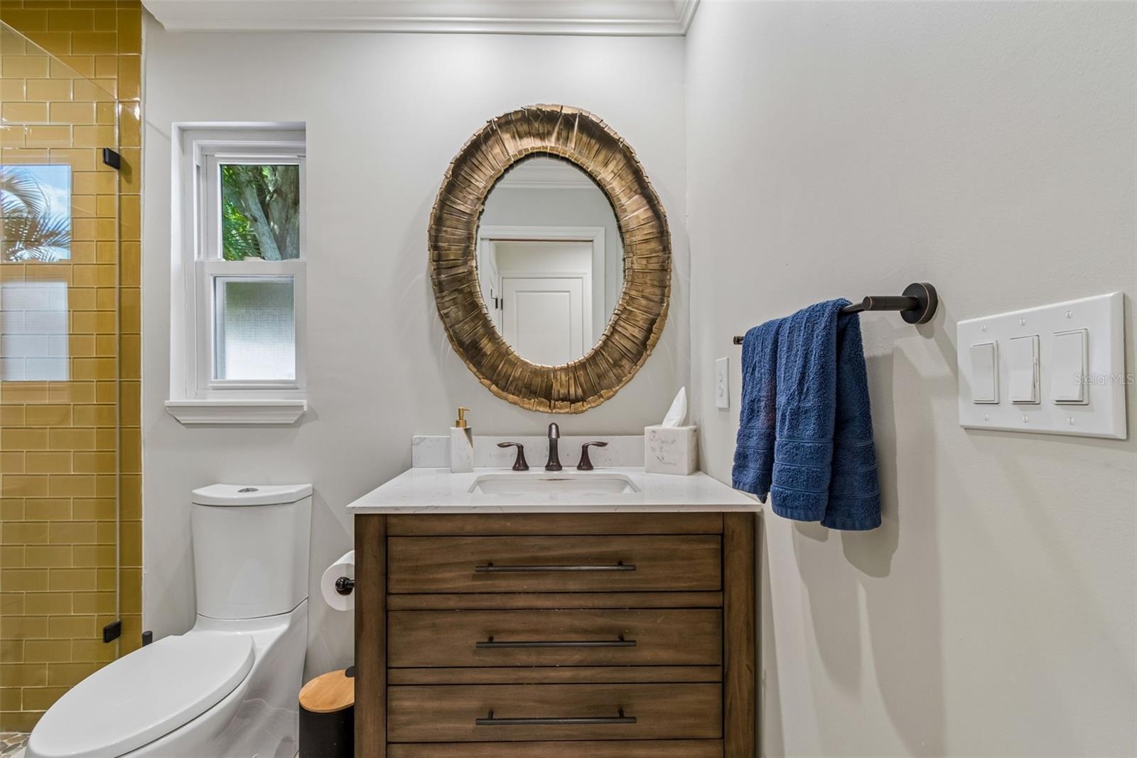 DEL ORO SHORES 1ST ADD - Residential