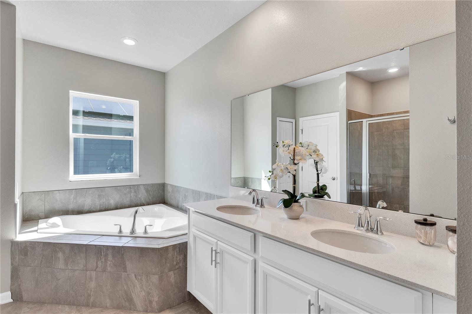 WELLNESS WAY 40S - Residential