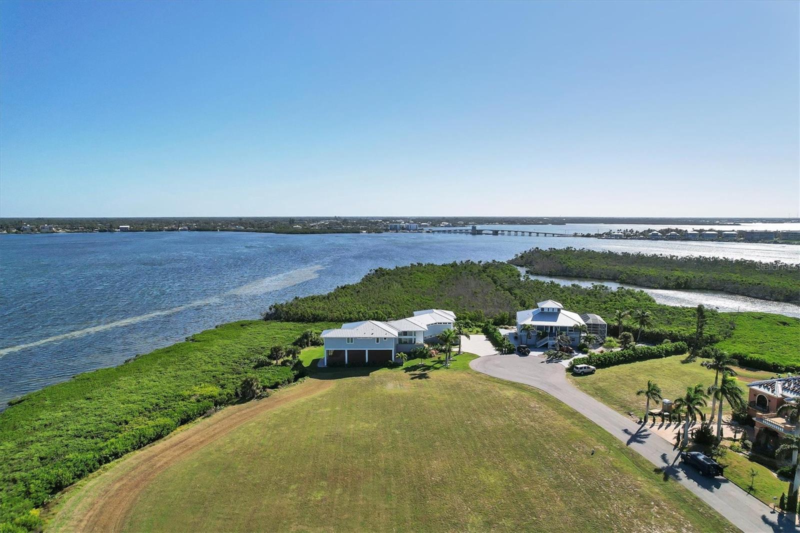 LEMON BAY ESTATES - Land