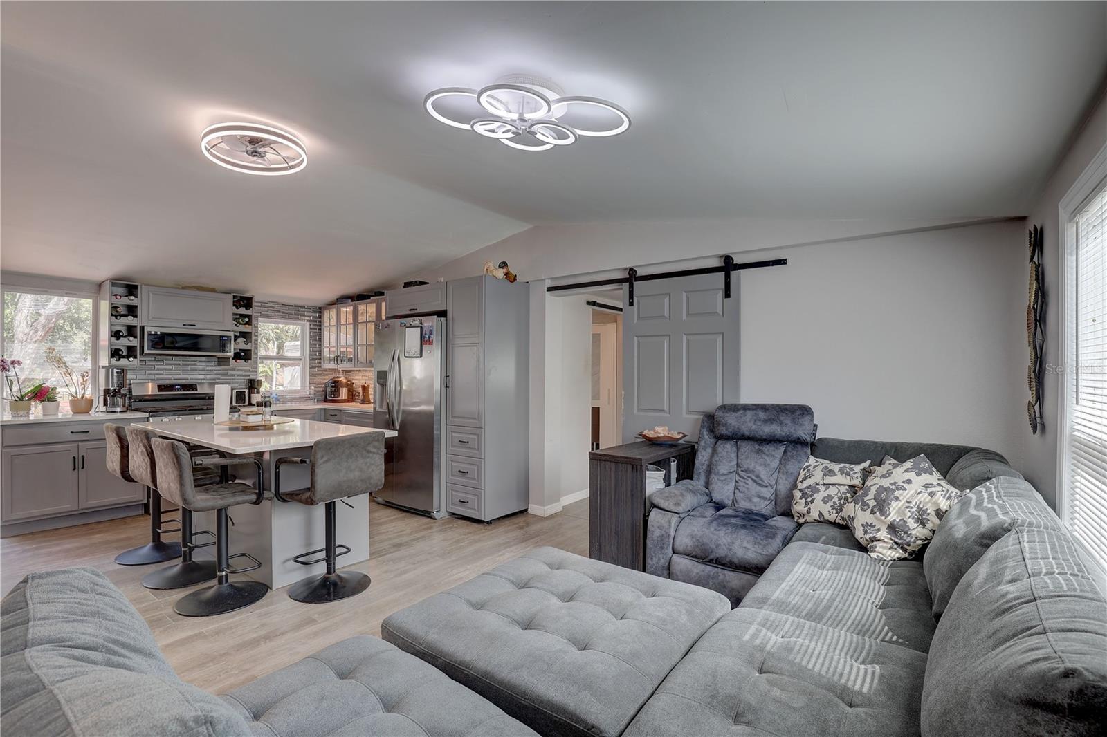 MOON LAKE ESTATES - Residential