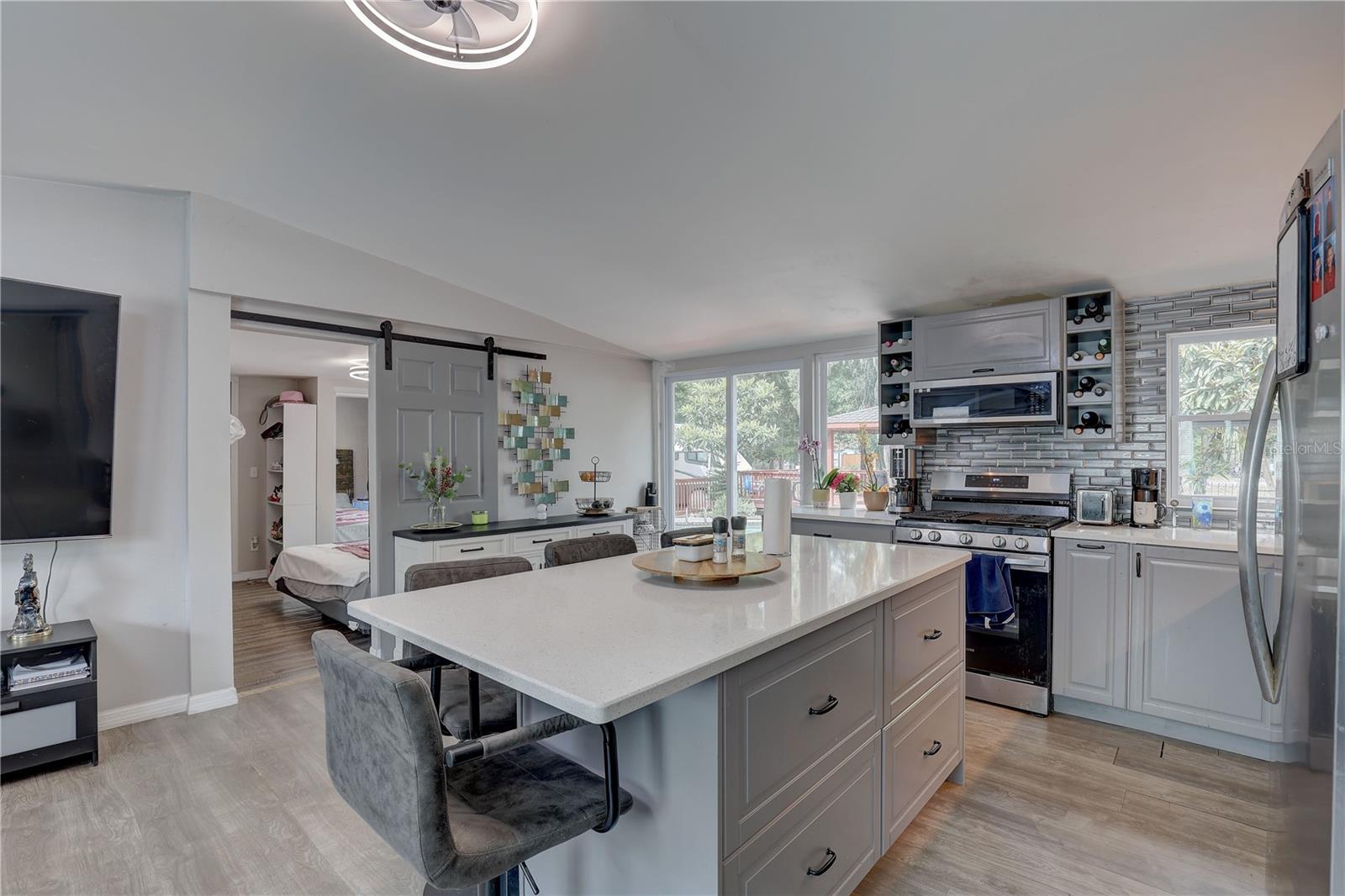 MOON LAKE ESTATES - Residential