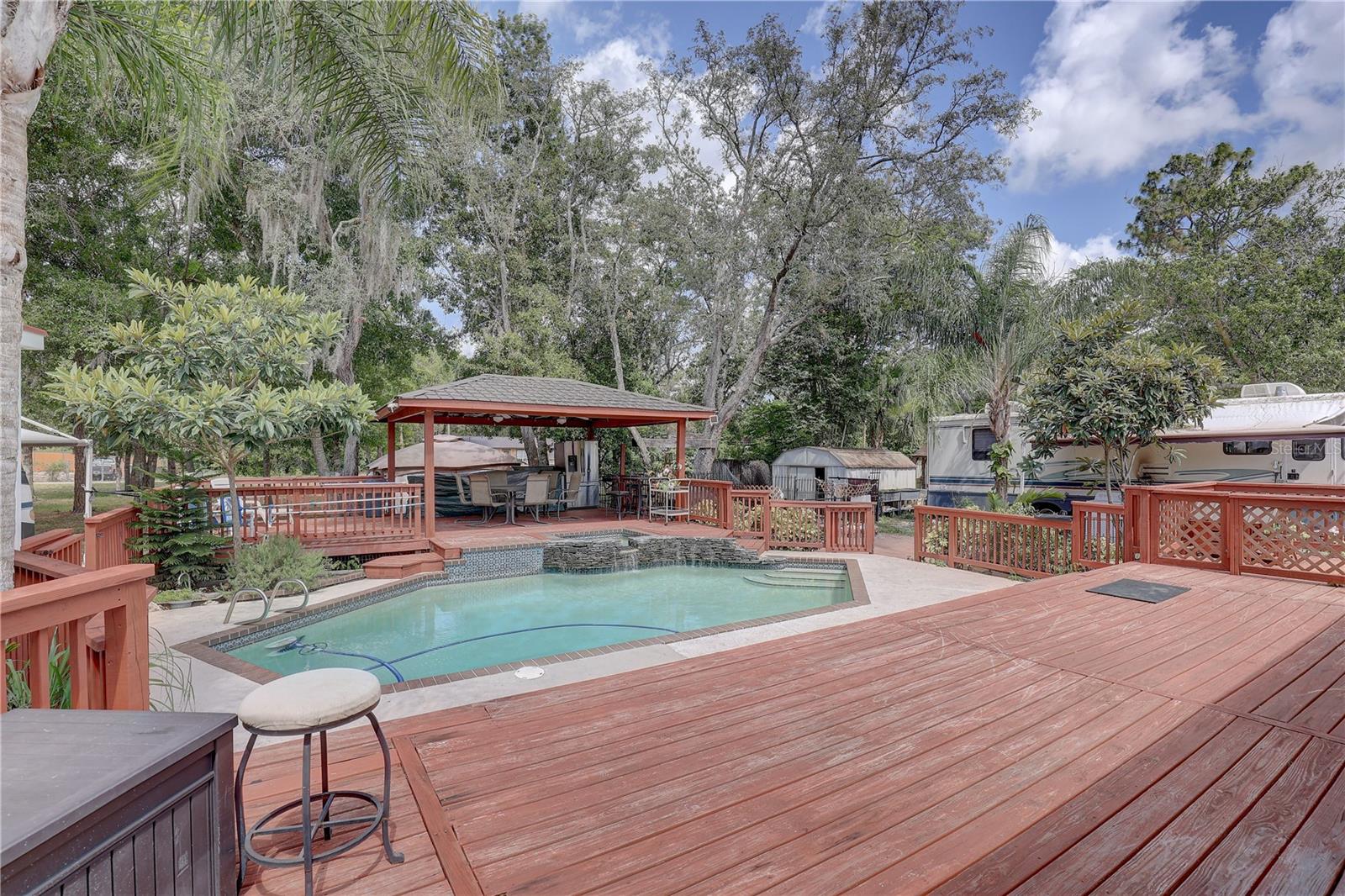MOON LAKE ESTATES - Residential