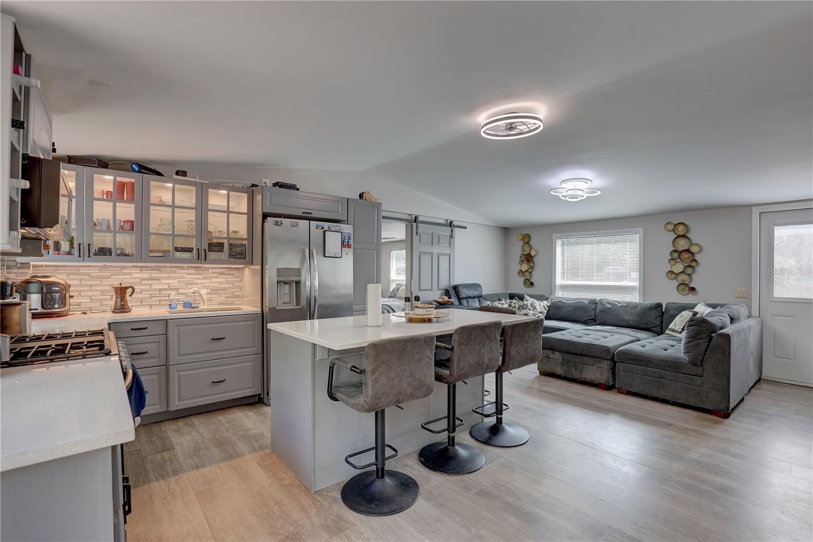 MOON LAKE ESTATES - Residential