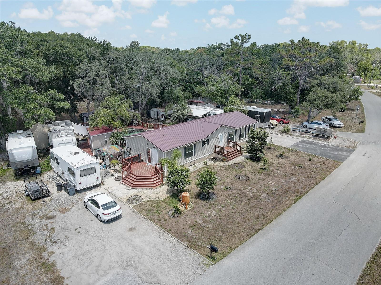 MOON LAKE ESTATES - Residential