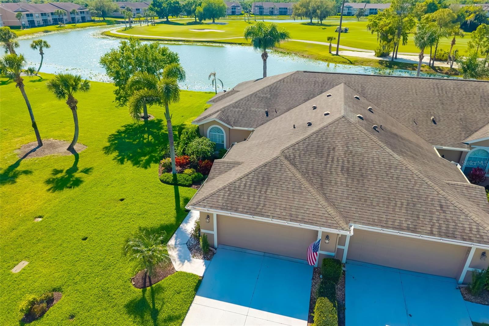 HERITAGE OAKS GOLF & COUNTRY CLUB - Residential