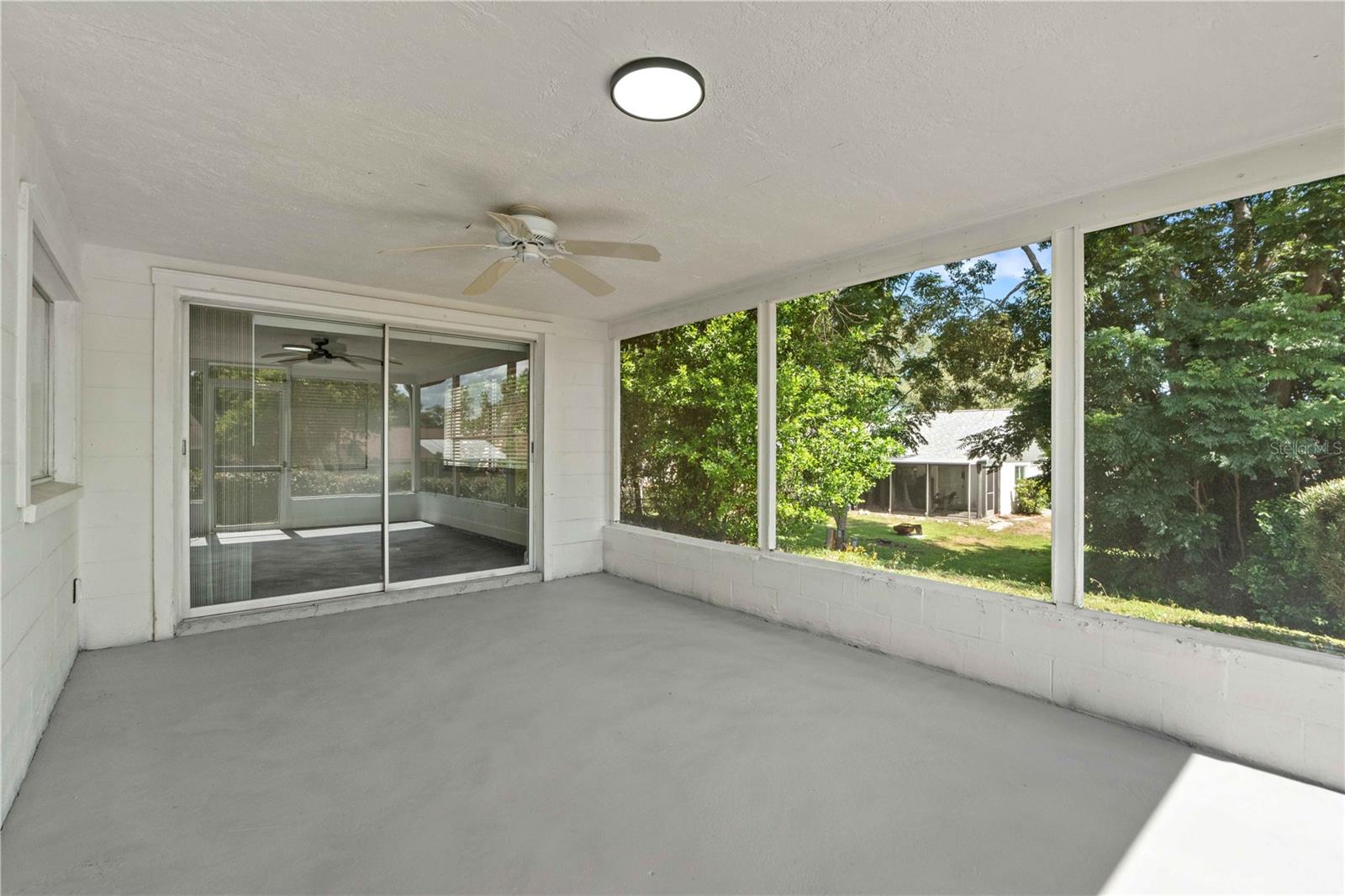 BEACON WOODS VILLAGE 5-B - Residential