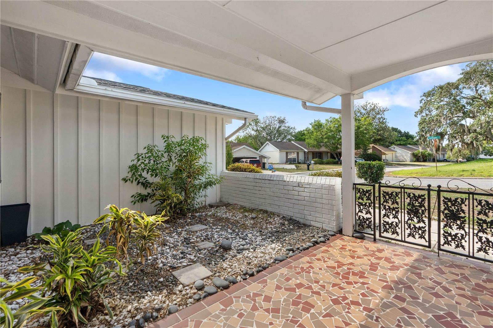 BEACON WOODS VILLAGE 5-B - Residential