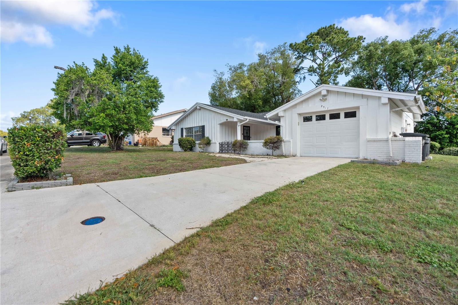 BEACON WOODS VILLAGE 5-B - Residential