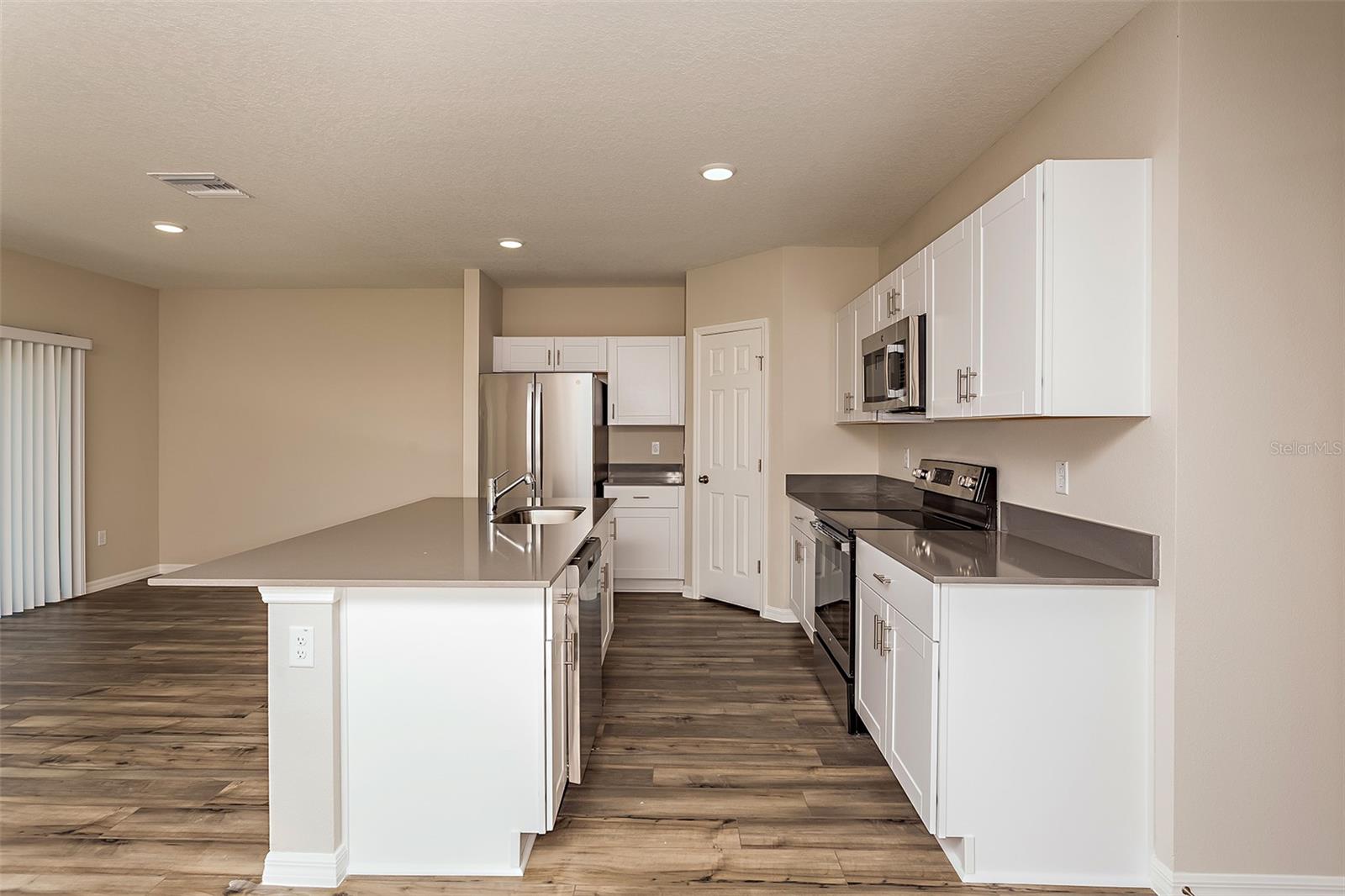 DAVIS LANDING - Residential