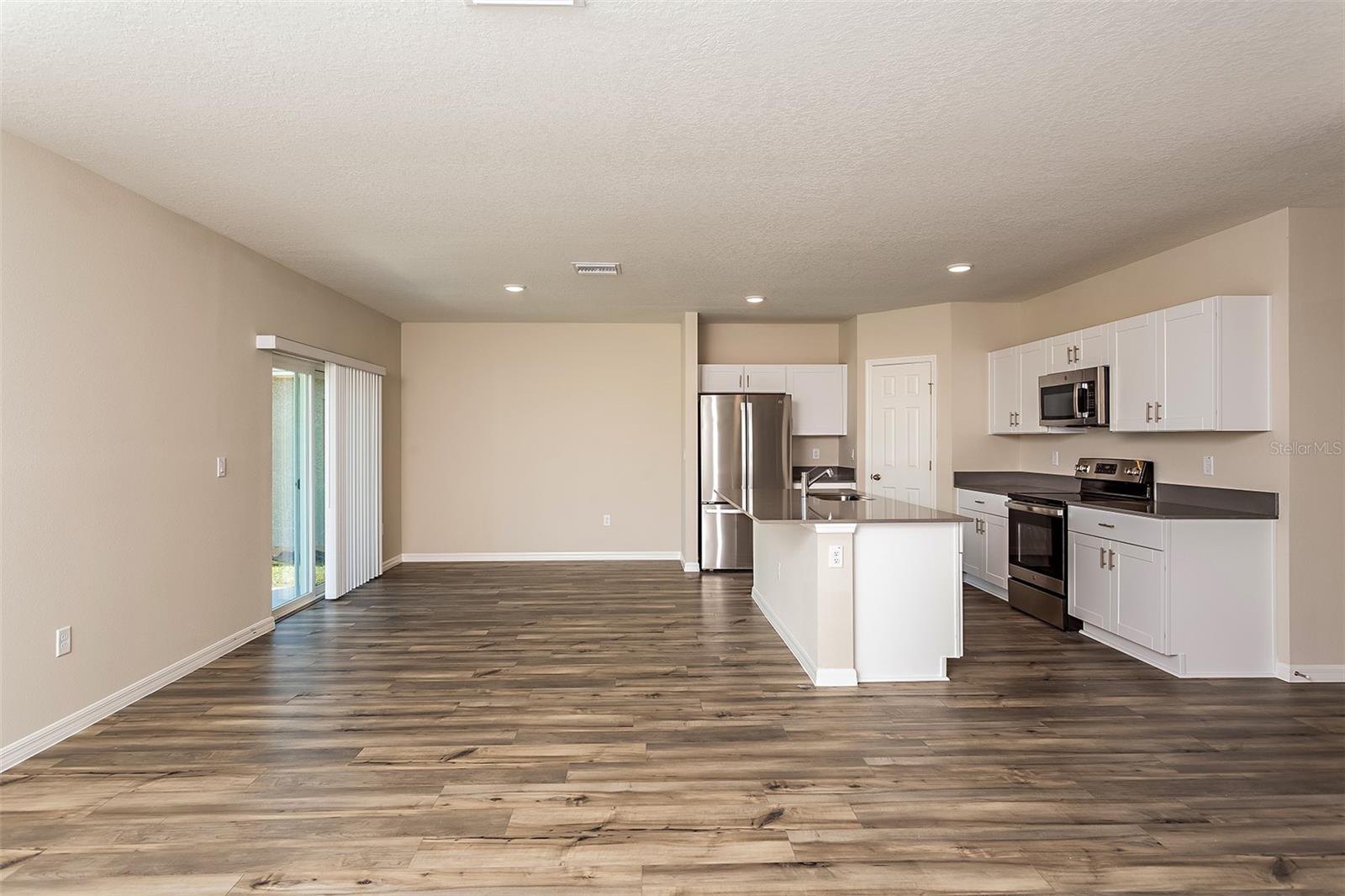 DAVIS LANDING - Residential
