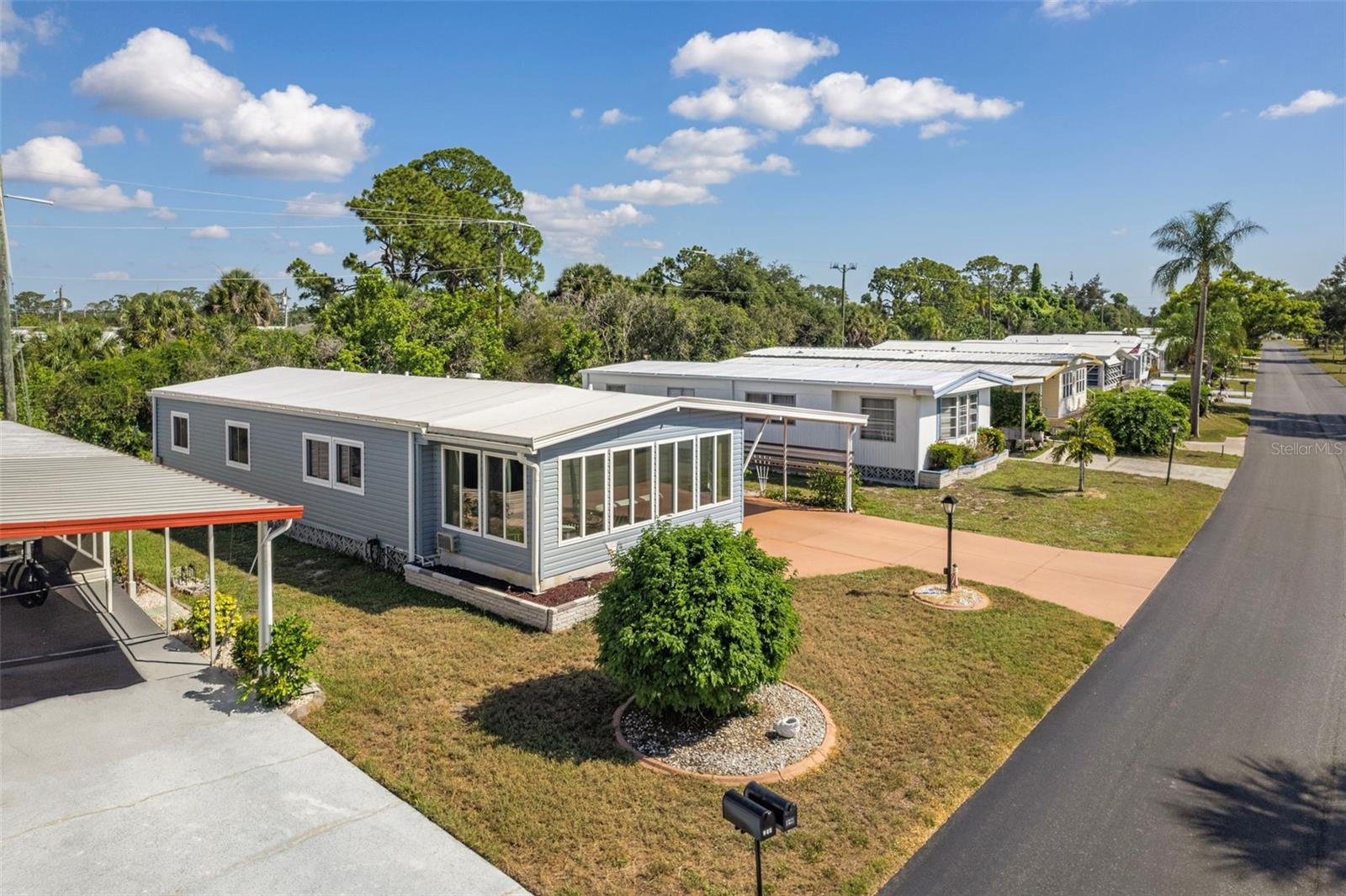 LA CASA MHP CO-OP - Residential