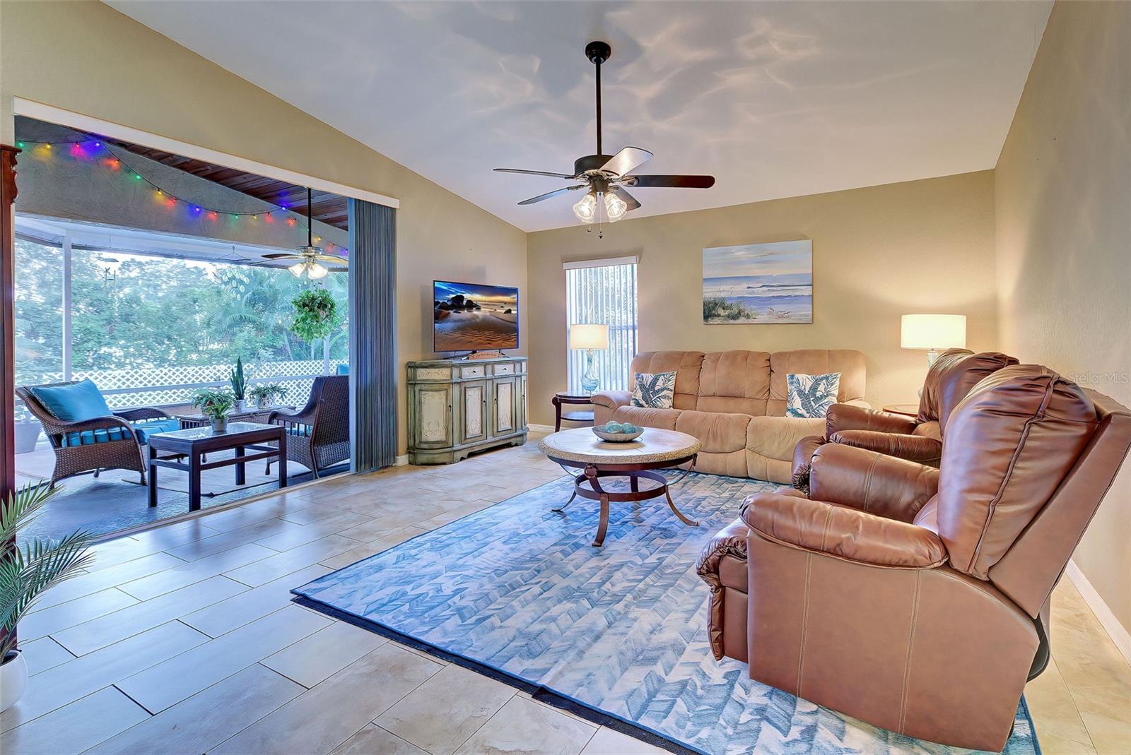 CORDES COVE - Residential