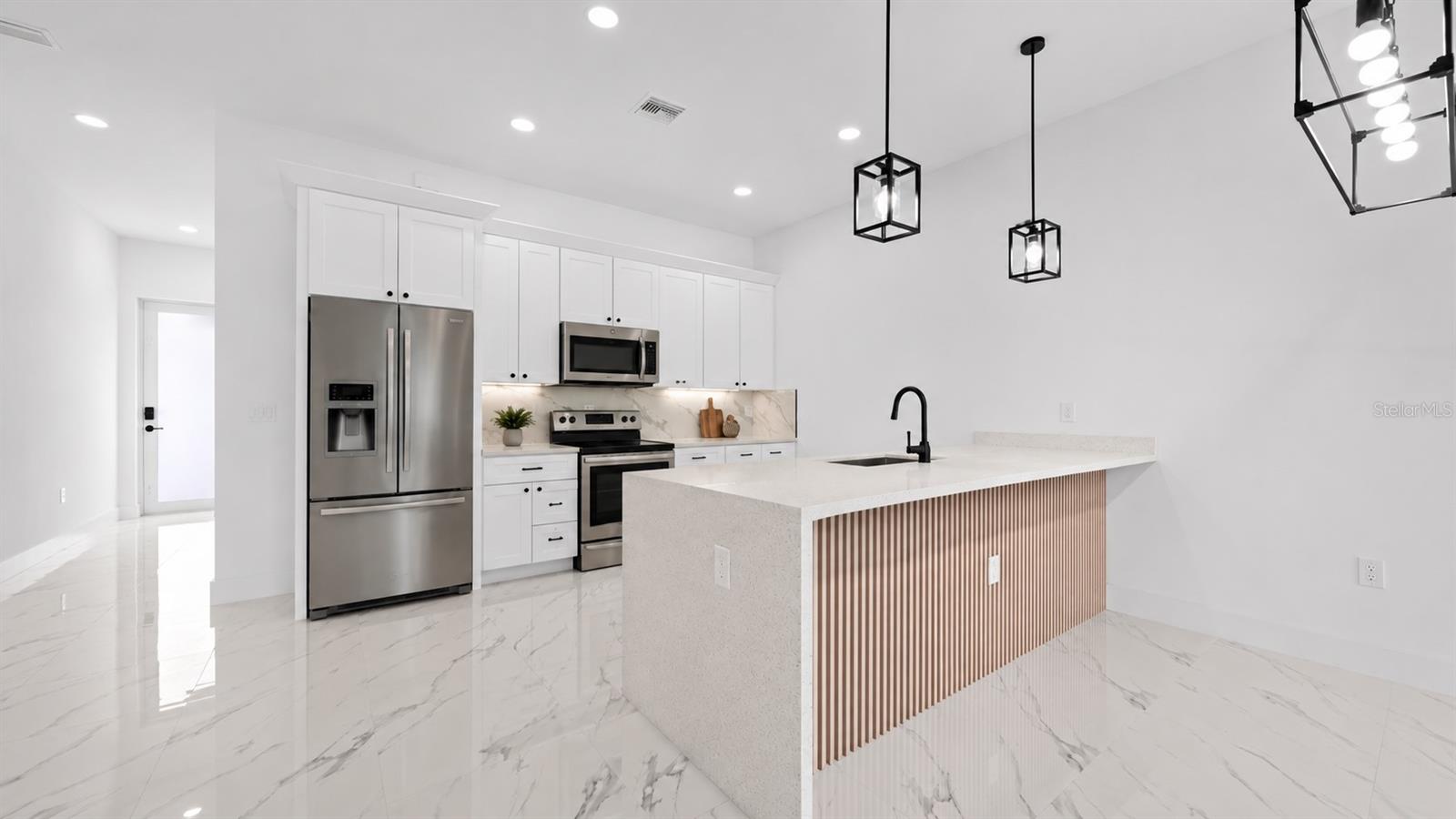 CAPE CORAL - Residential Income