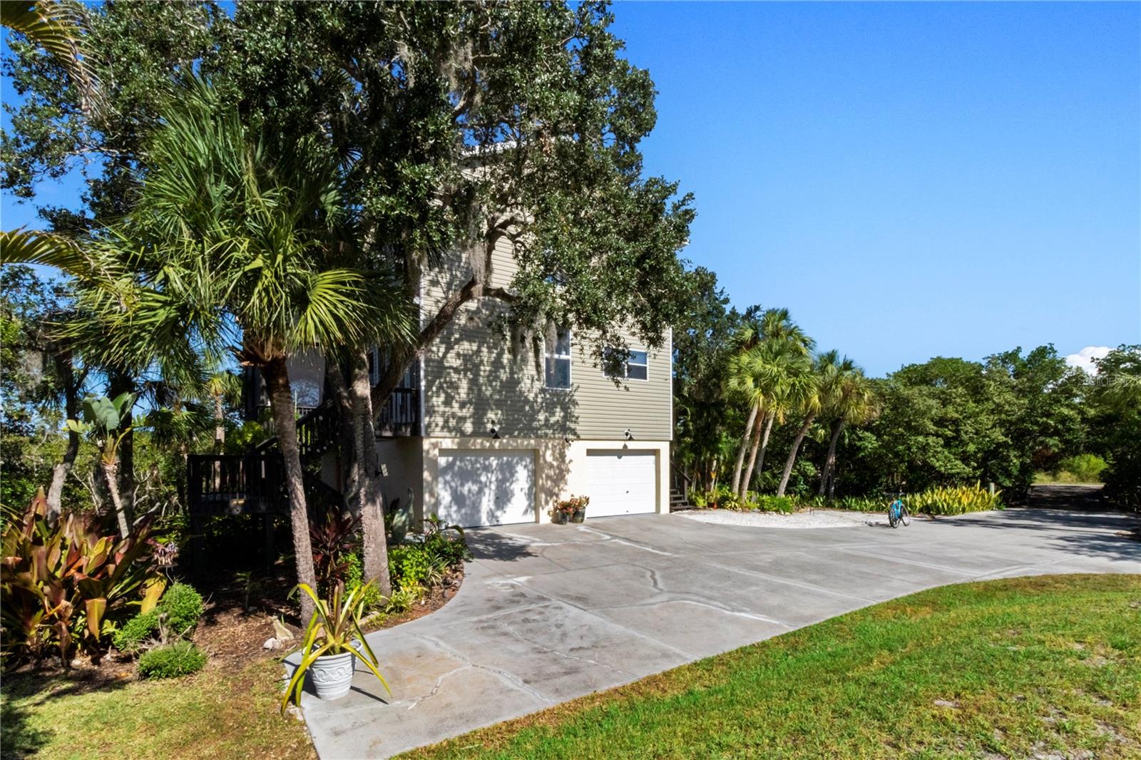 ACREAGE & UNREC - Residential