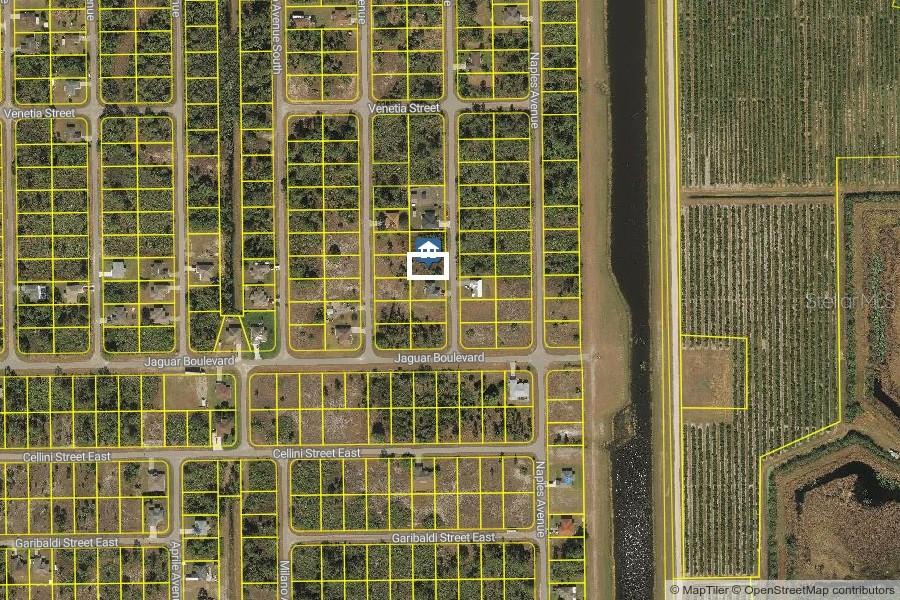 LEHIGH ACRES - Land