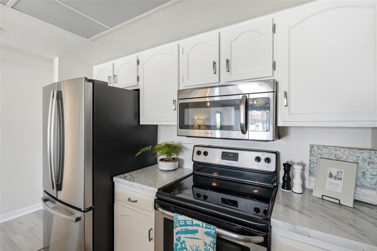 EMERALD POINTE PH 04 - Residential