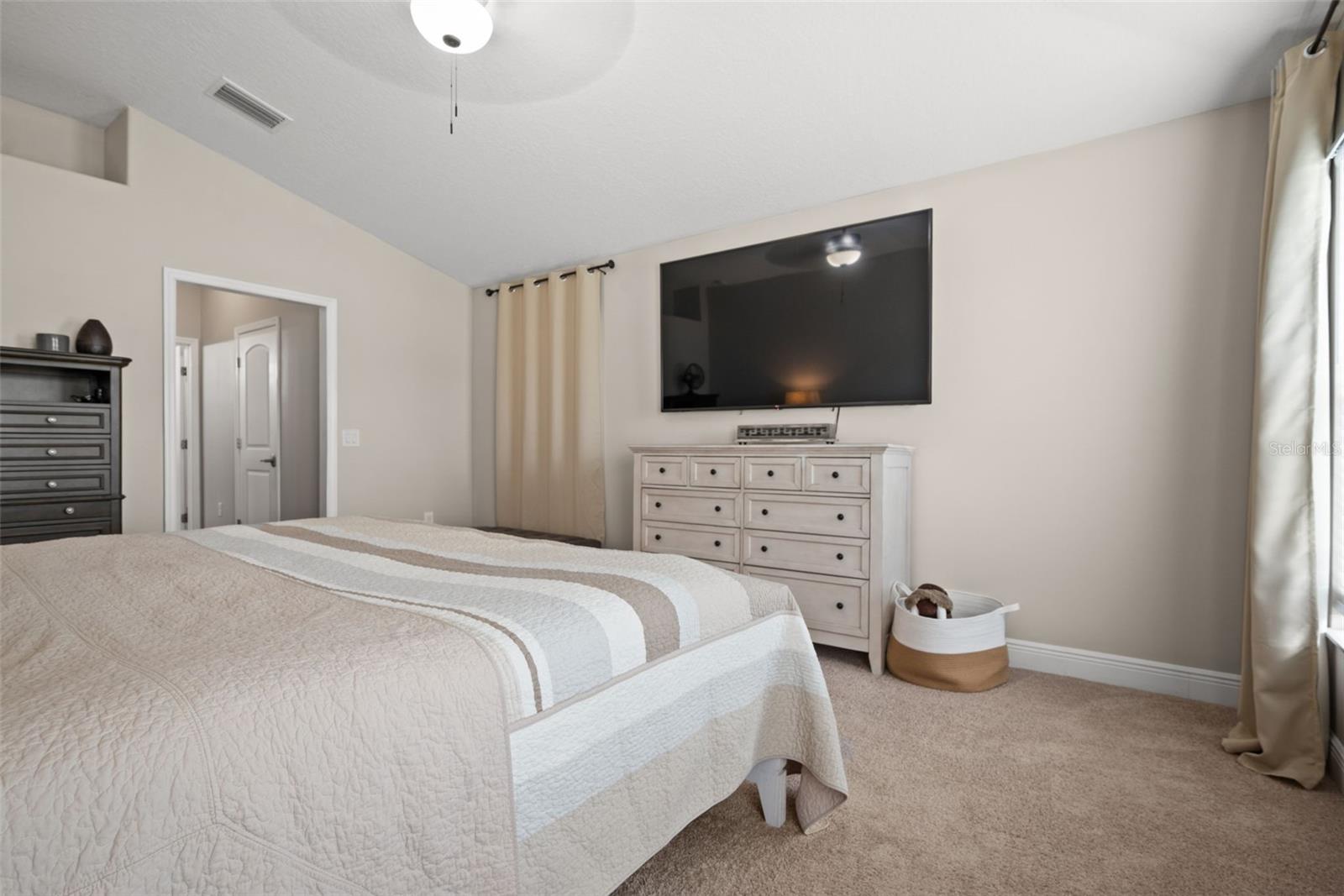 AYERSWORTH GLEN - Residential