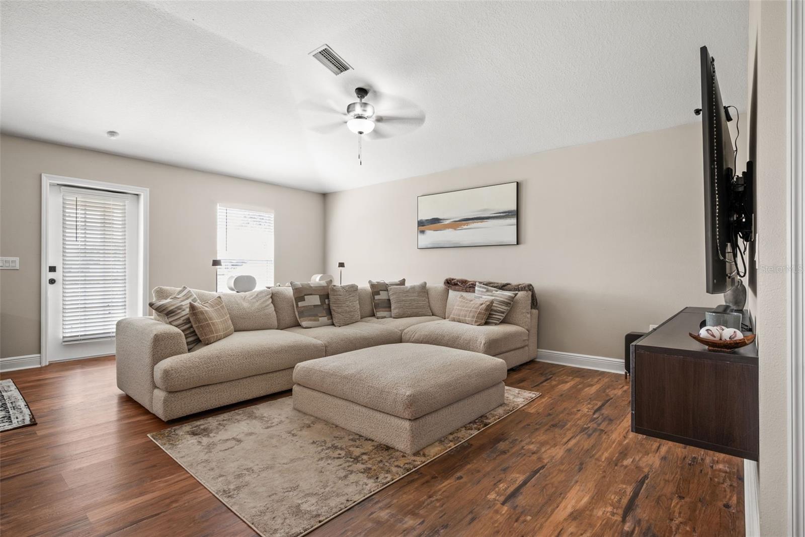 AYERSWORTH GLEN - Residential