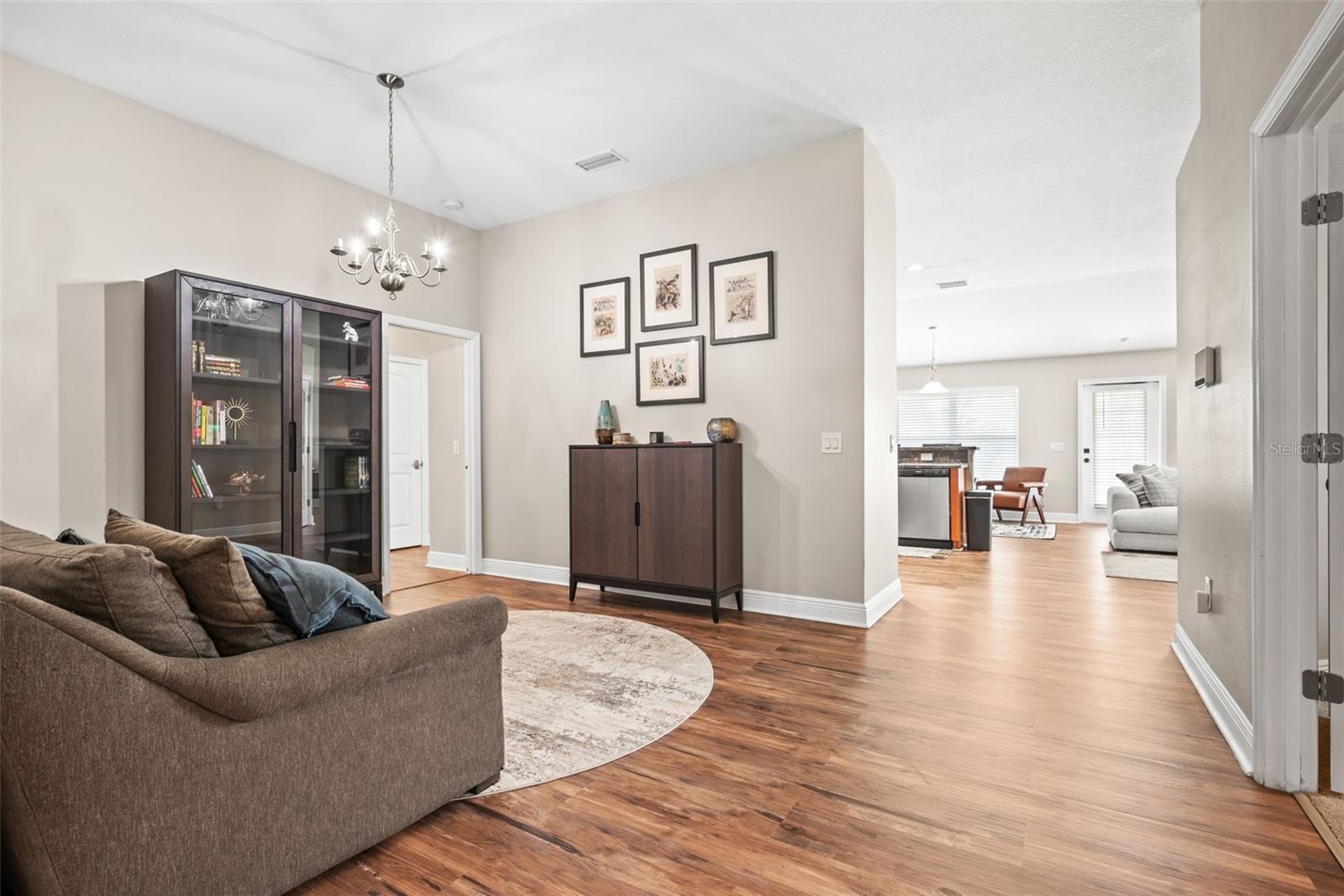 AYERSWORTH GLEN - Residential