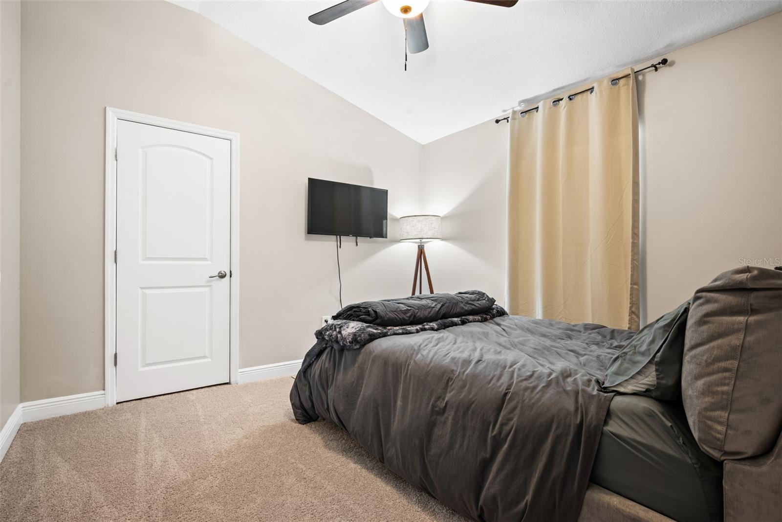 AYERSWORTH GLEN - Residential