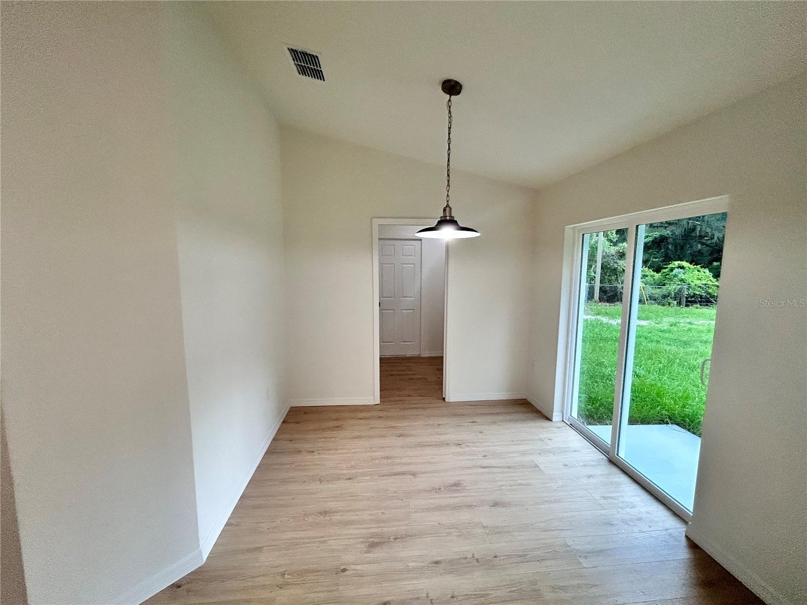 CHIEFLAND COUNTRY ESTATES - Residential