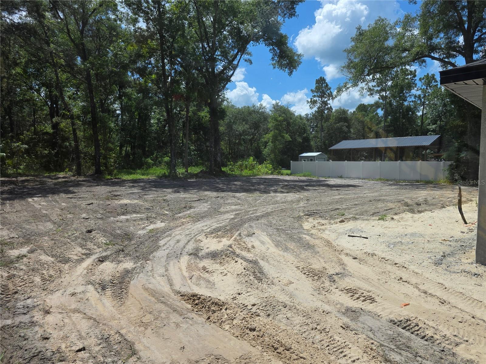 CHIEFLAND COUNTRY ESTATES - Residential
