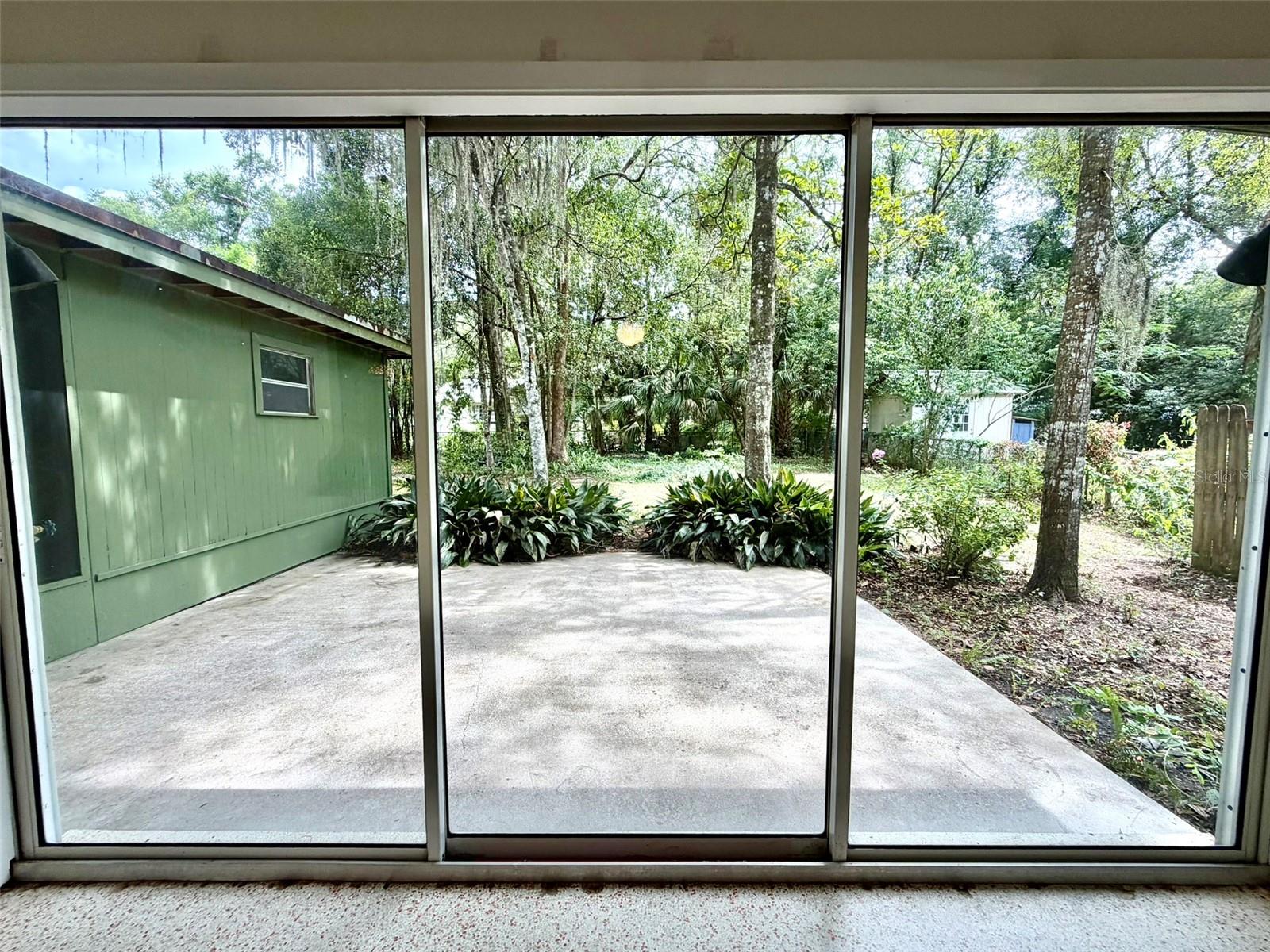 CREEKSIDE - Residential