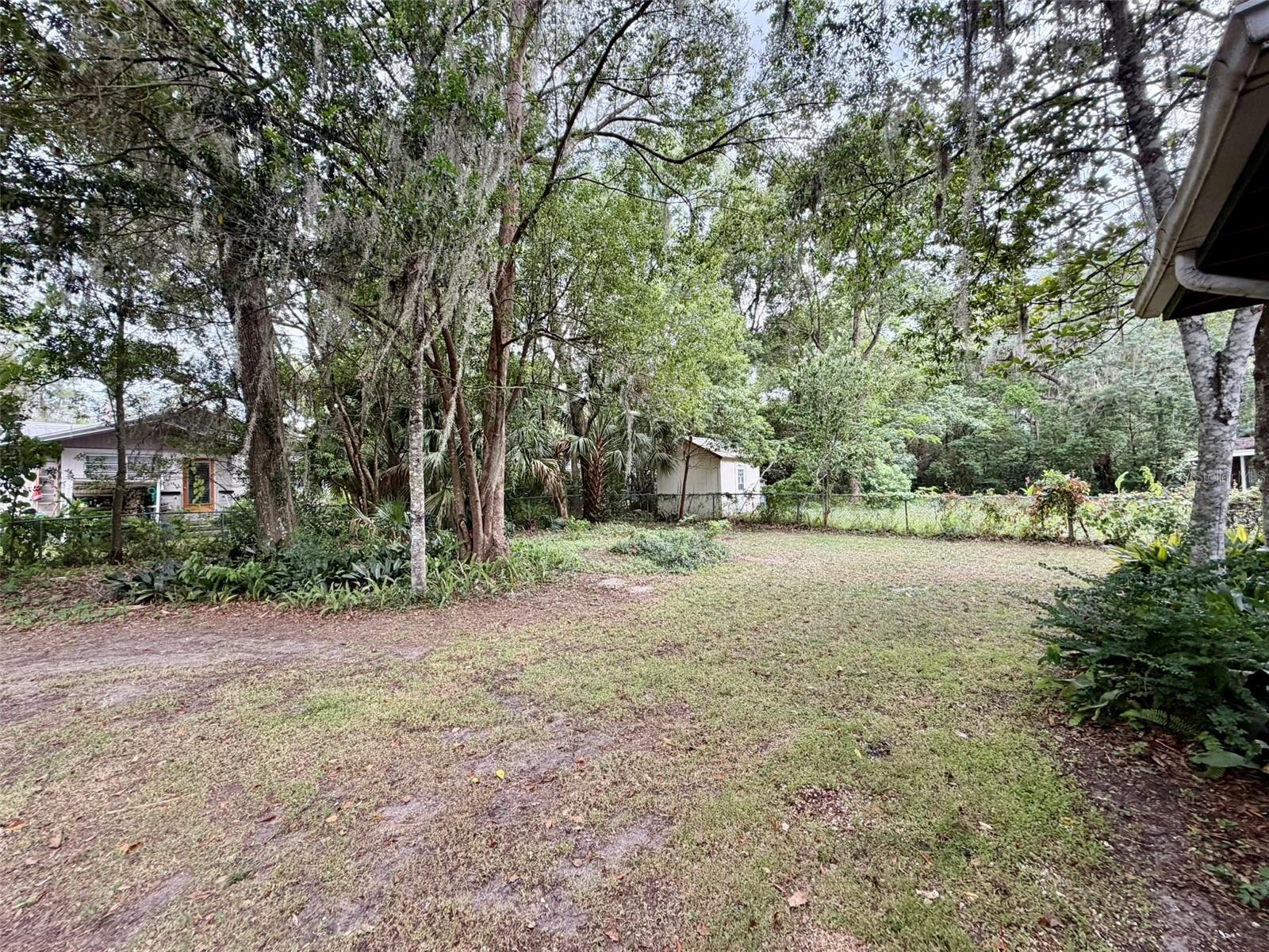 CREEKSIDE - Residential