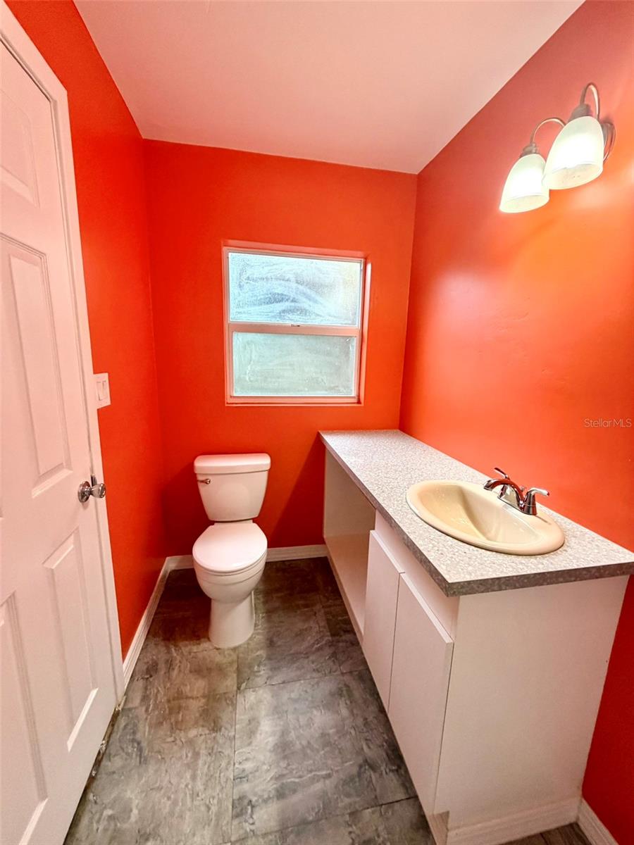 CREEKSIDE - Residential