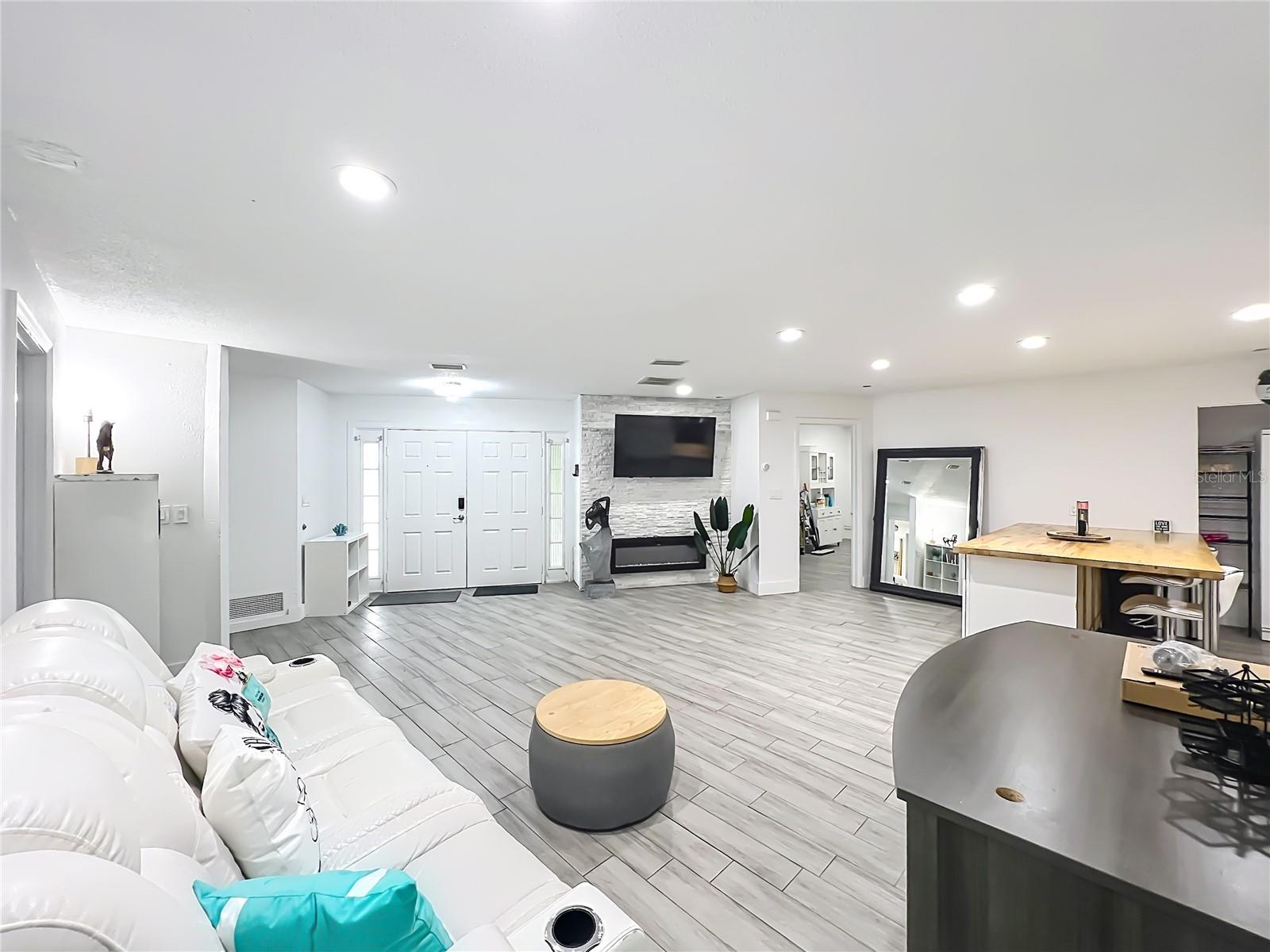 ISLE CATALINA - Residential