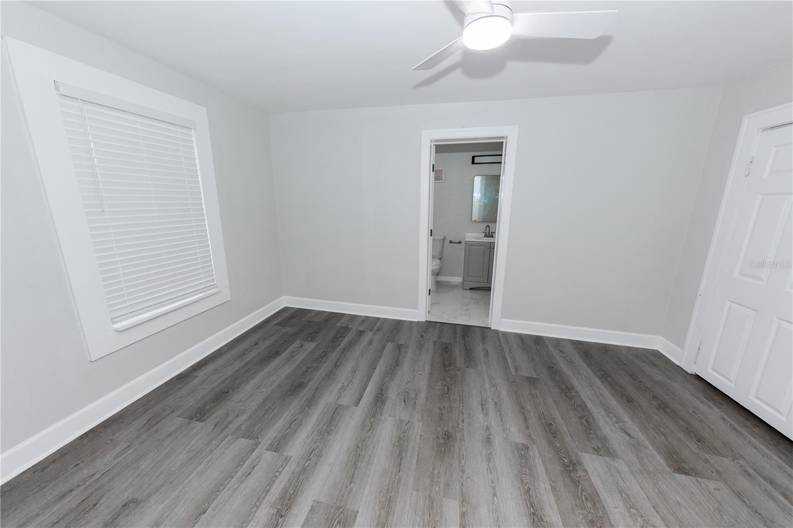 LAUGHNERS LAKEVIEW ADD - Residential Lease