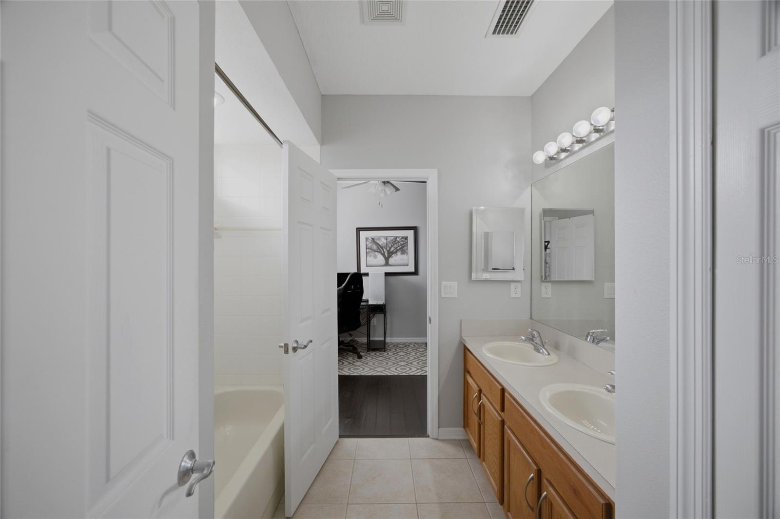DEERFIELD LAKES - Residential