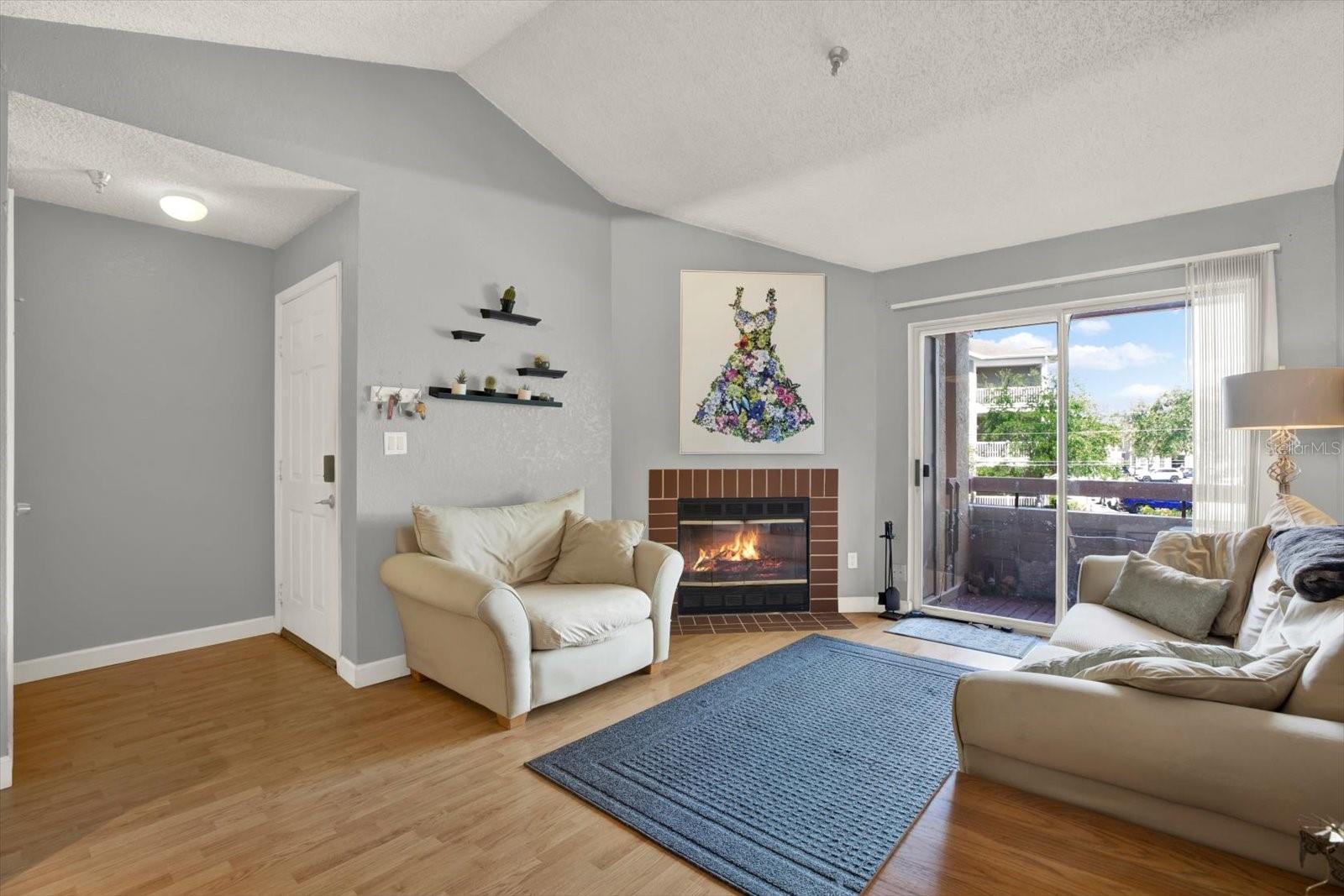 ITOPIA PRIVATE RESIDENCES CONDO - Residential