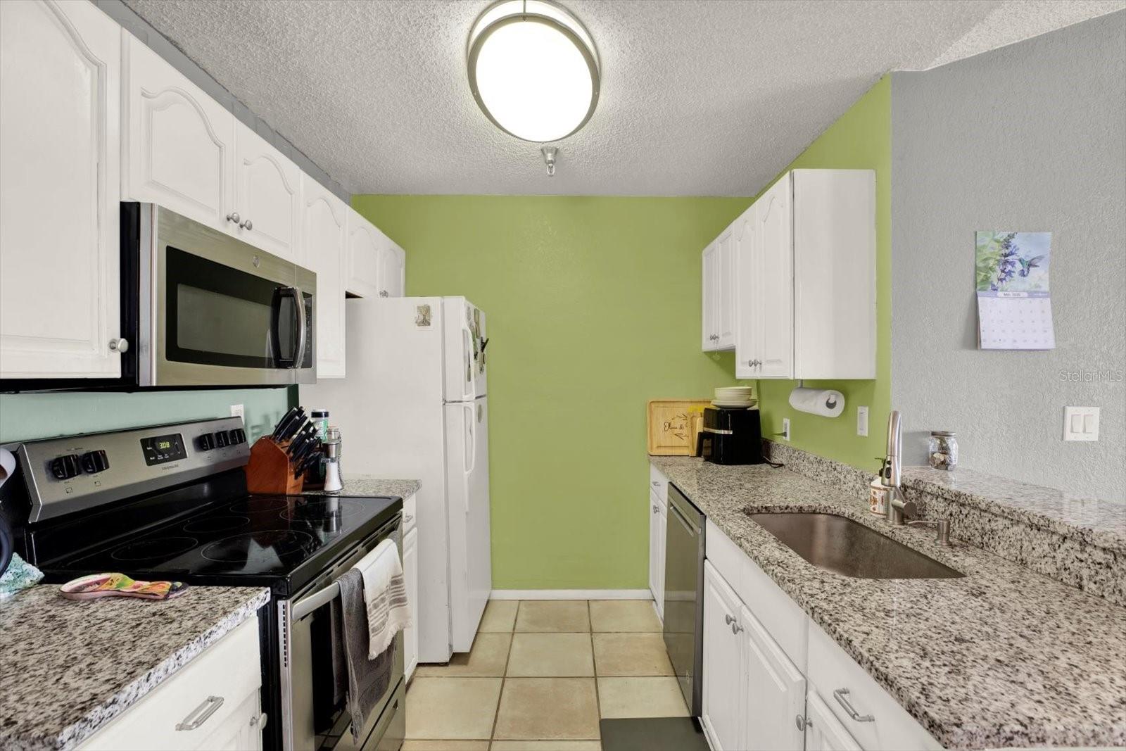 ITOPIA PRIVATE RESIDENCES CONDO - Residential