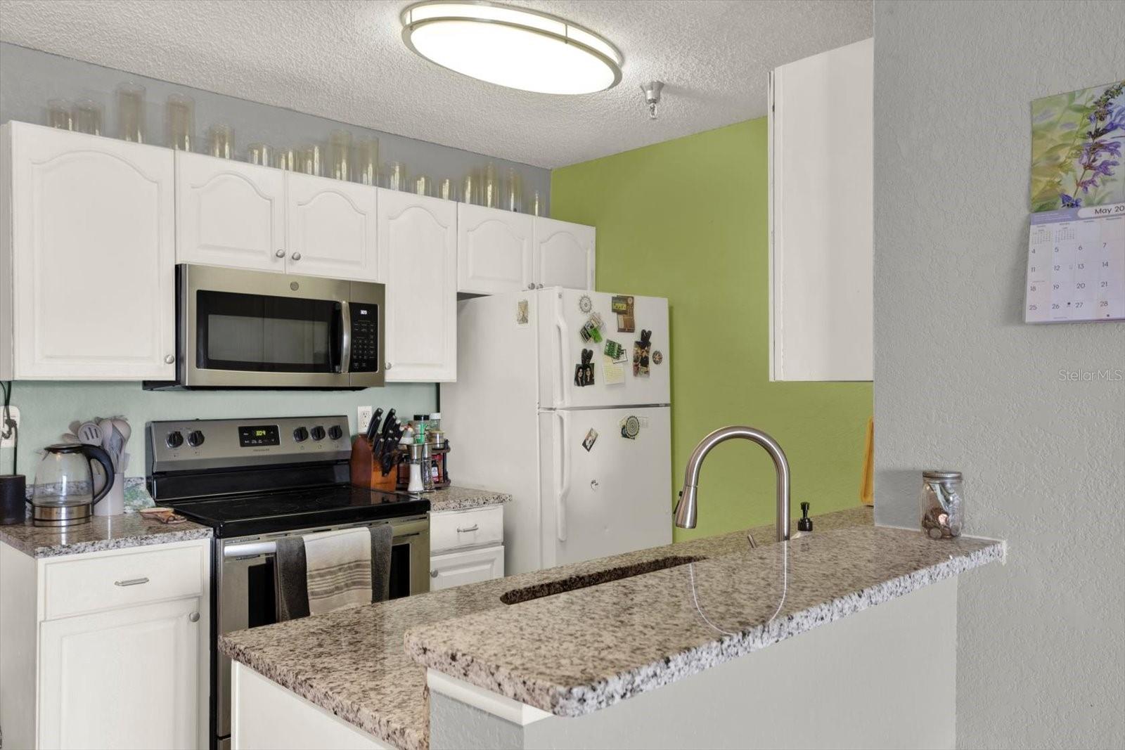 ITOPIA PRIVATE RESIDENCES CONDO - Residential