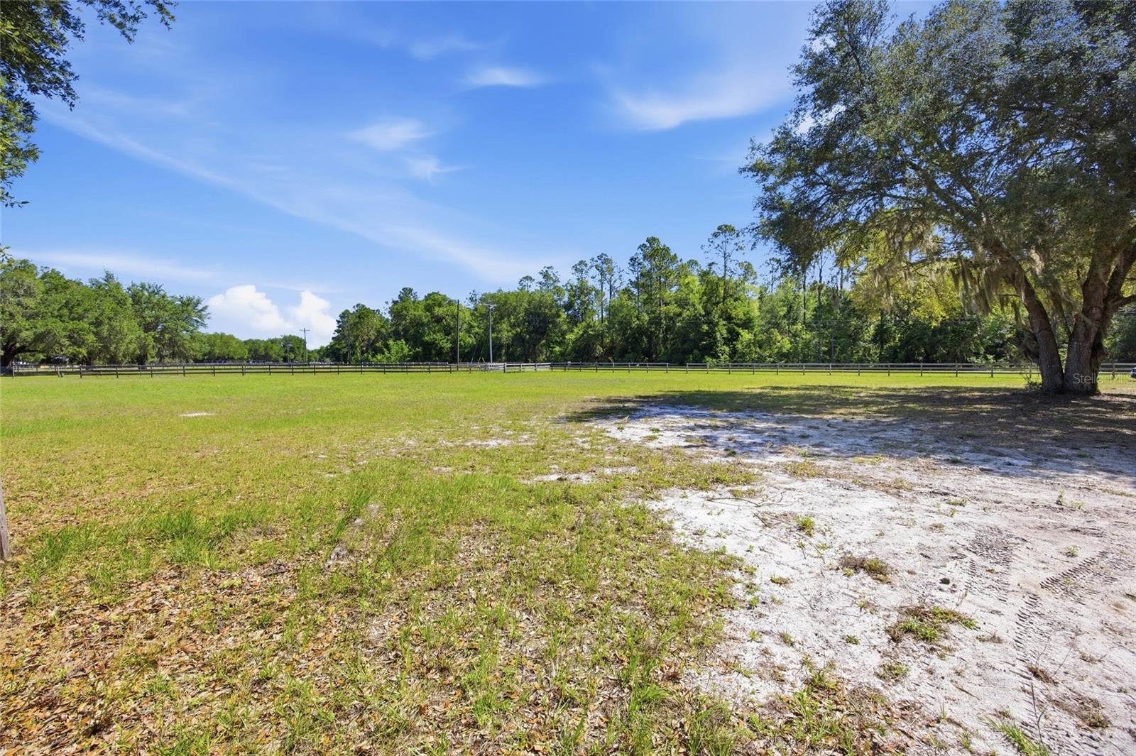 LAKE BRYANT ESTATE - Residential