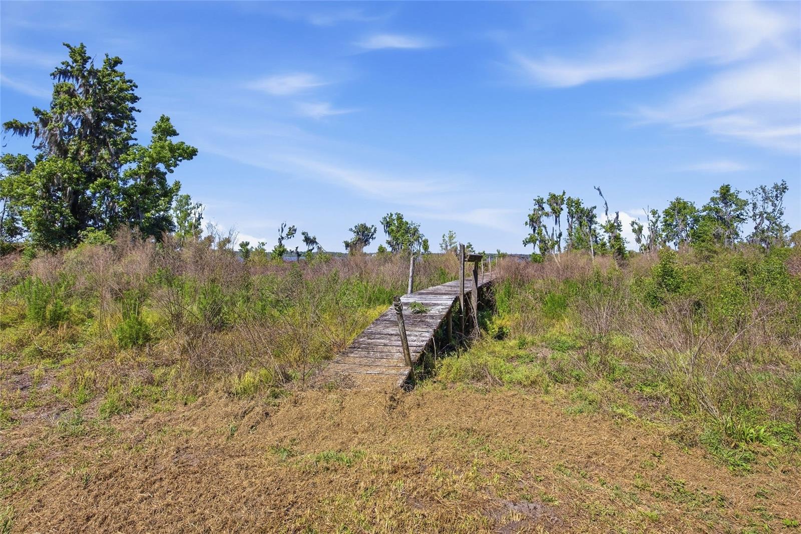 LAKE BRYANT ESTATE - Residential