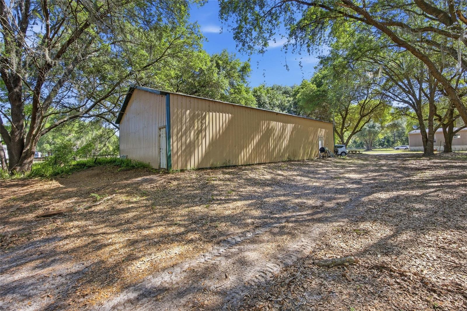 LAKE BRYANT ESTATE - Residential