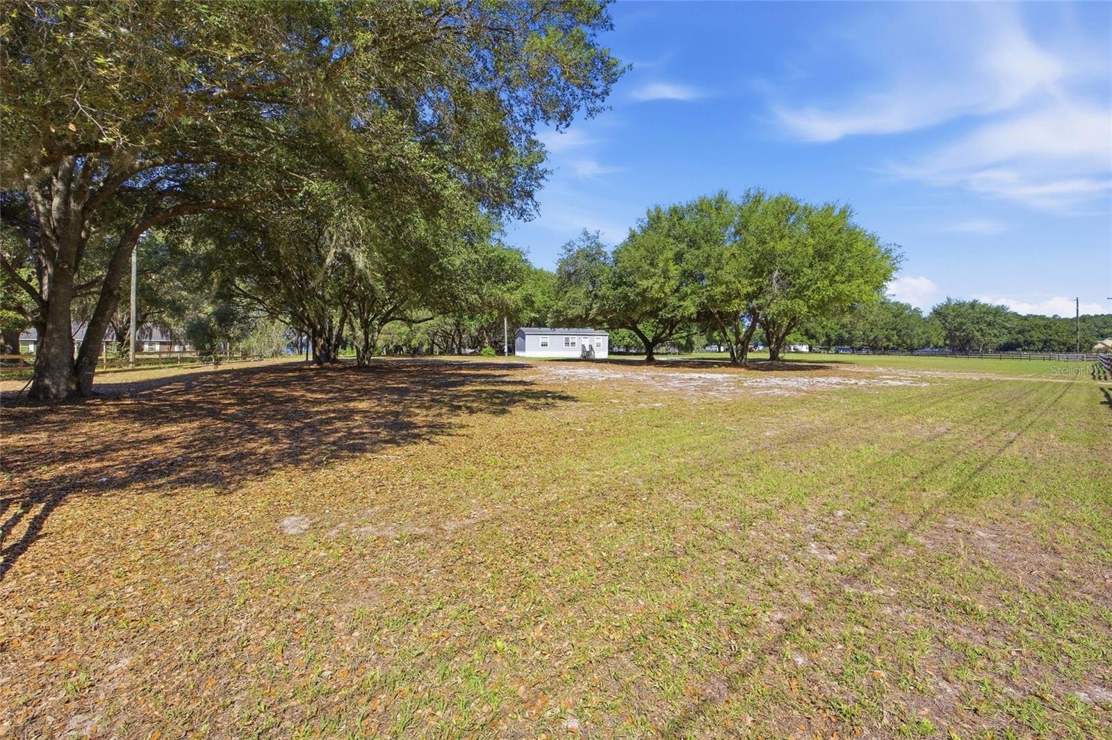 LAKE BRYANT ESTATE - Residential