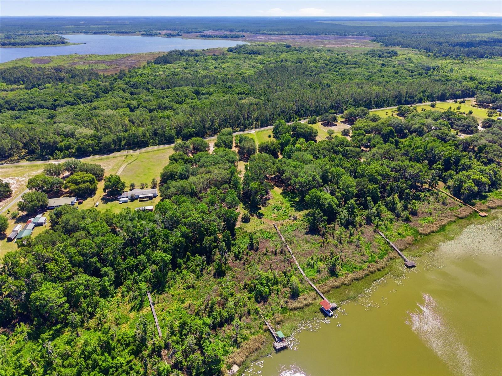 LAKE BRYANT ESTATE - Residential
