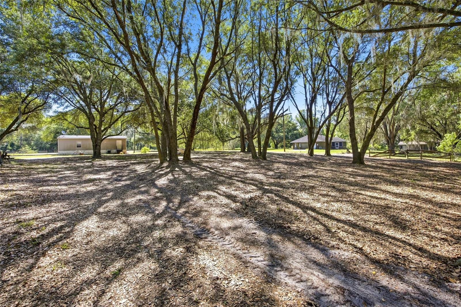 LAKE BRYANT ESTATE - Residential