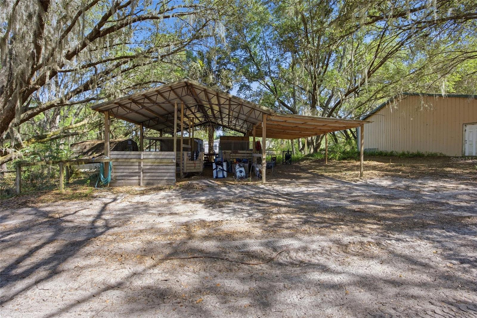 LAKE BRYANT ESTATE - Residential