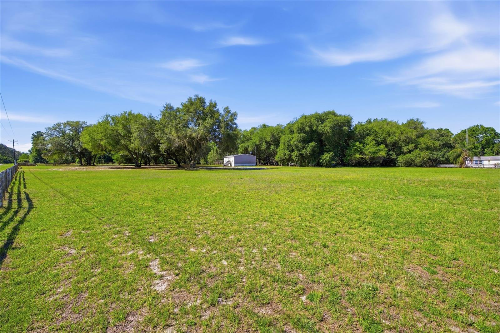LAKE BRYANT ESTATE - Residential