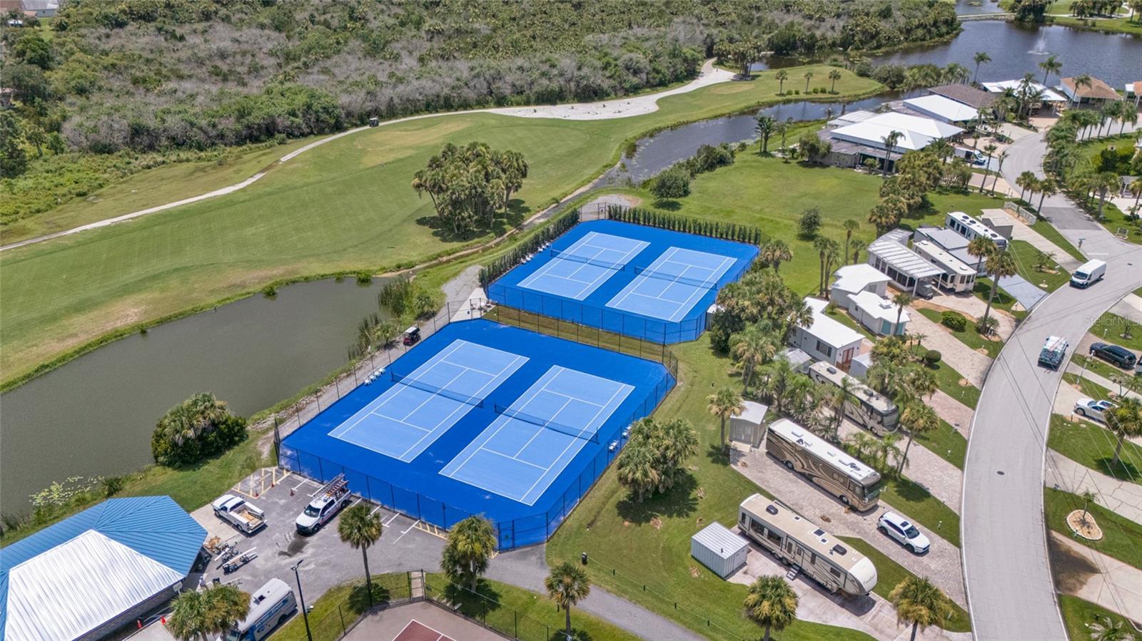 THE GREAT OUTDOORS PREMIER RV/GOLF RESORT XIV - Residential