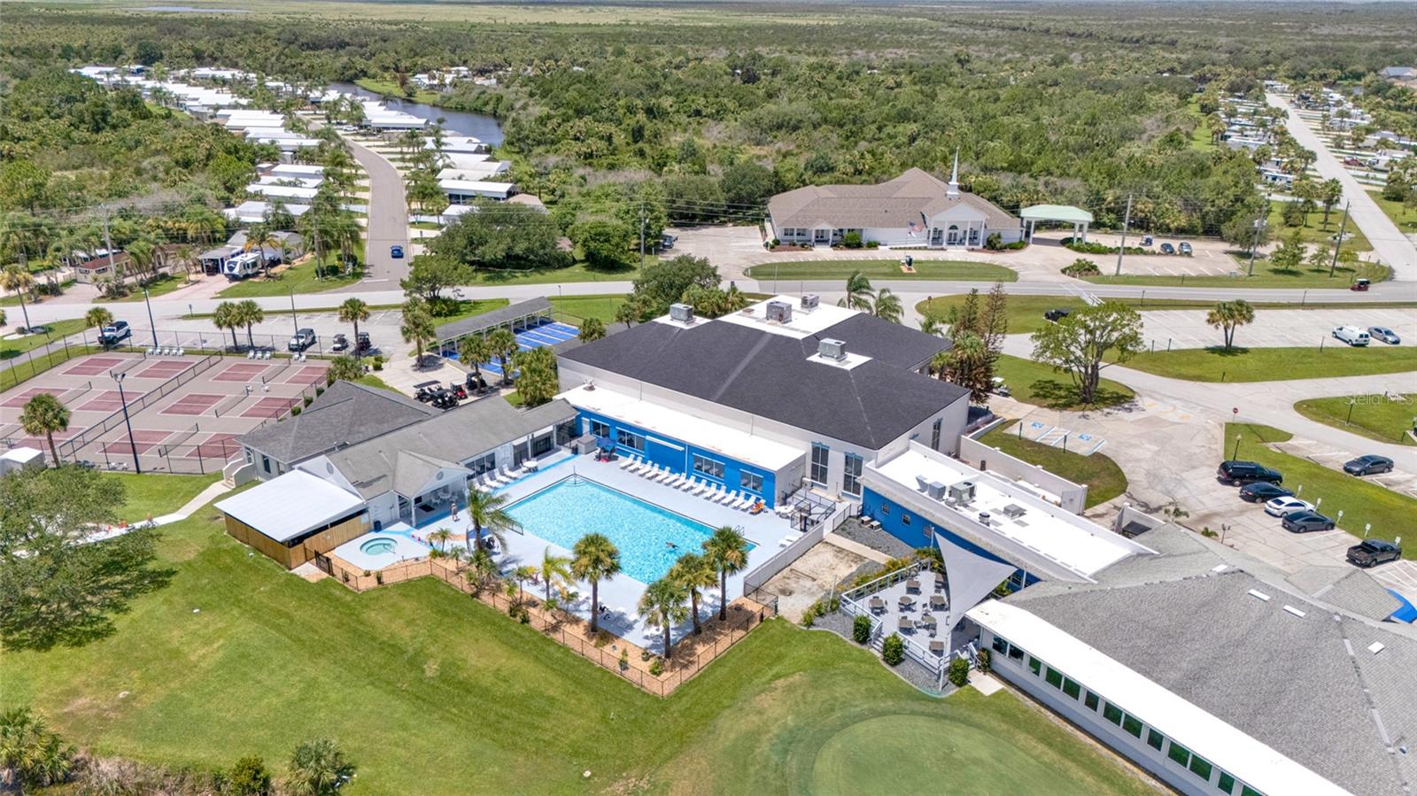 THE GREAT OUTDOORS PREMIER RV/GOLF RESORT XIV - Residential