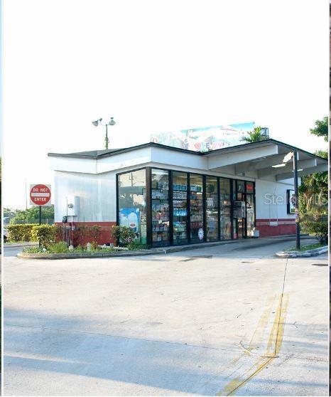 M & I 135-4 B - Commercial Sale