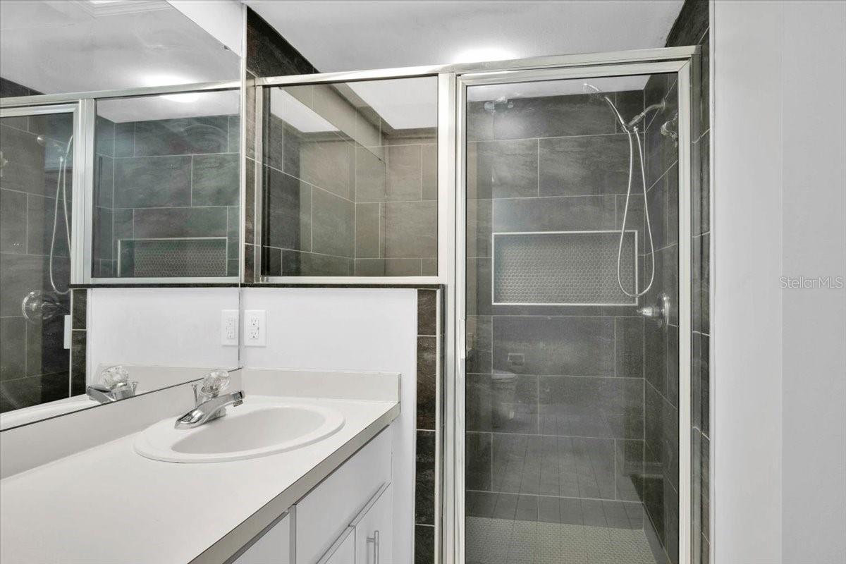 KIMBERLEA CONDO 06 PH 01 - Residential