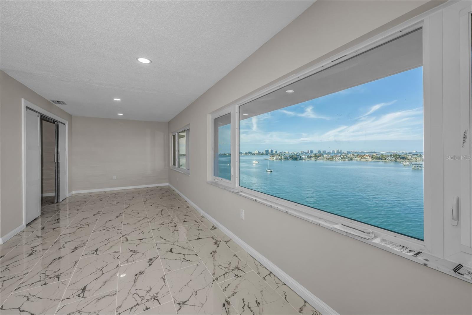 HARBOUR CLUB CONDO NO 3 INC - Residential