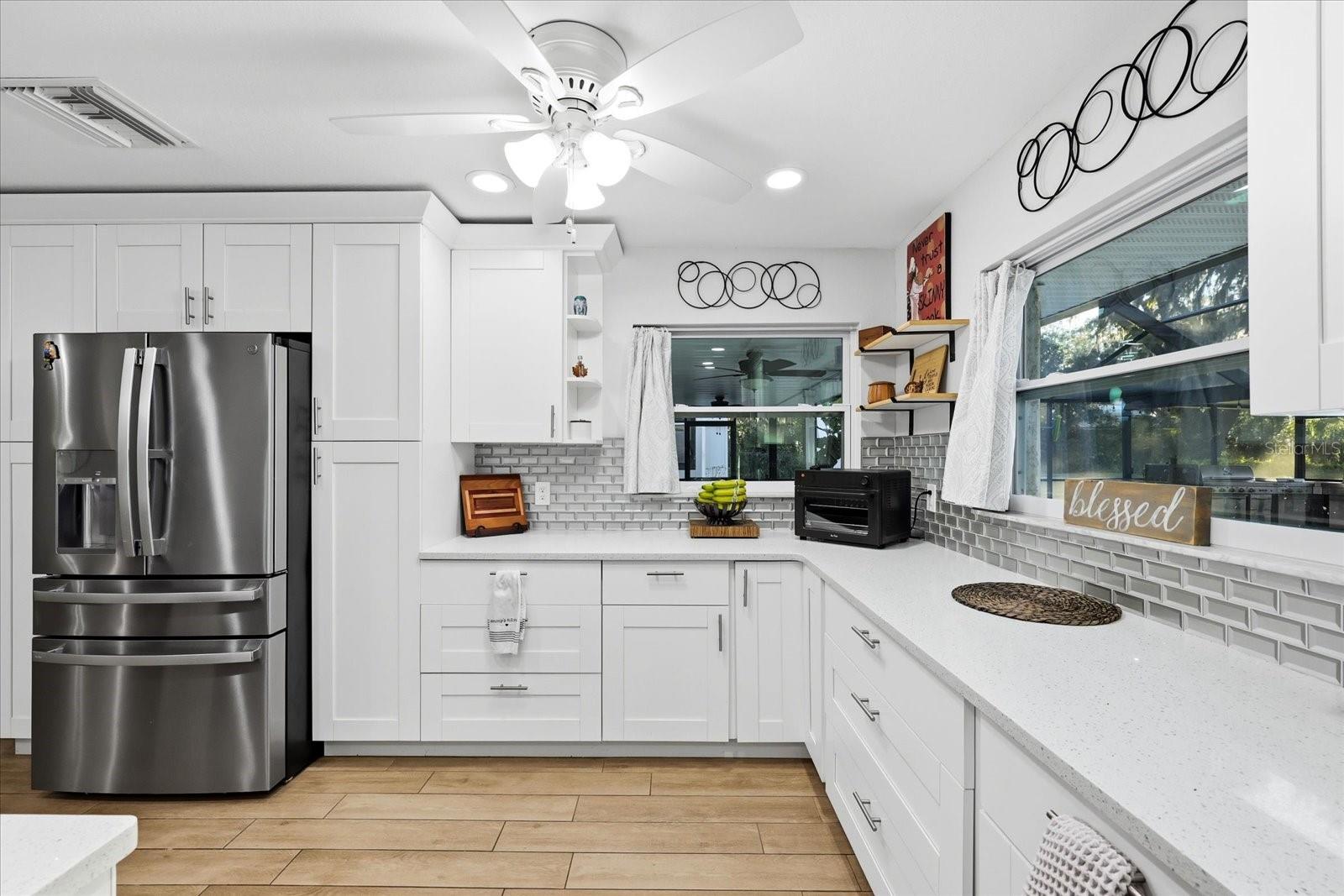 LAKESIDE ESTATES INC - Residential