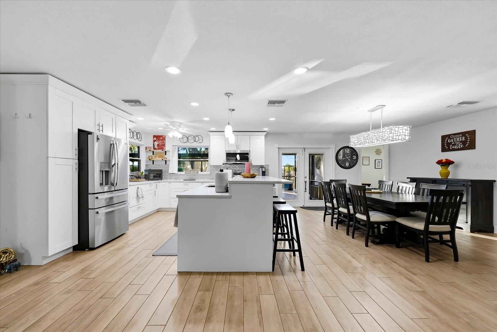 LAKESIDE ESTATES INC - Residential